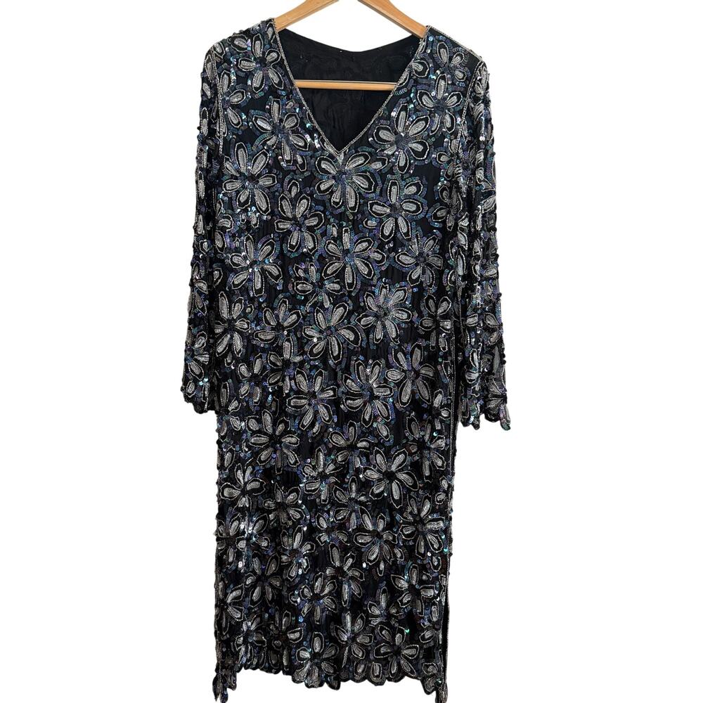 80s VINTAGE | Iridescent Black Sequined Beaded Floral V Neck Sheath Dress Large